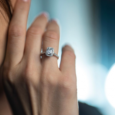 Which engagement ring should I buy for the one I love?