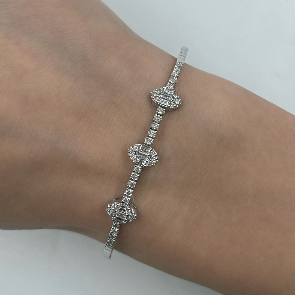 Bracelet with 0.32 ct Baget Diamonds and 0.64 ct round diamonds