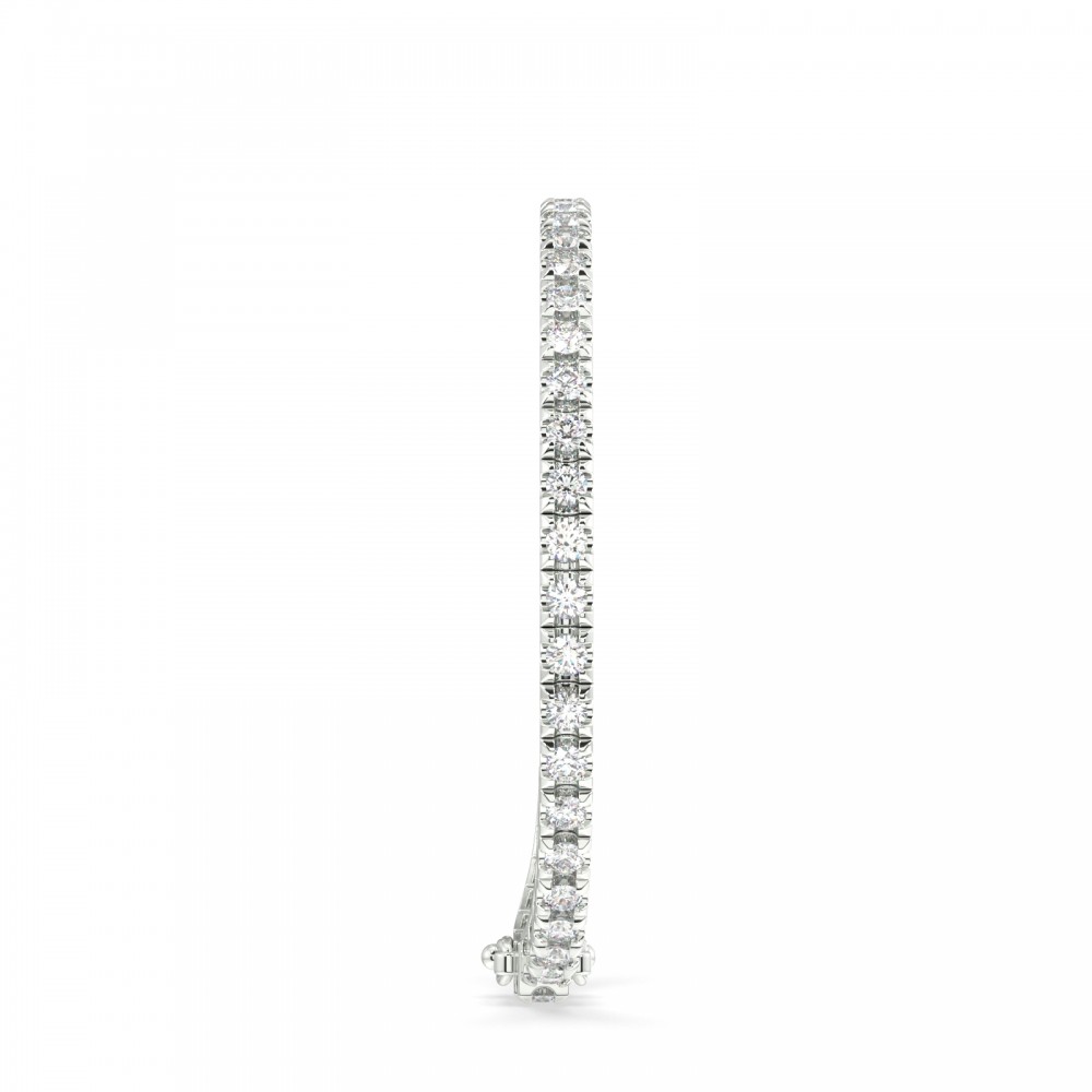 Tennis bracelet with 4.65 ct white diamonds