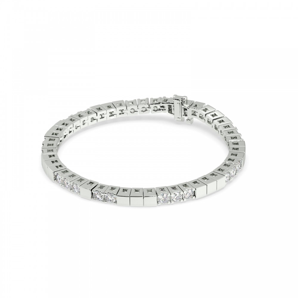 Tennis bracelet with 3.30 ct diamonds