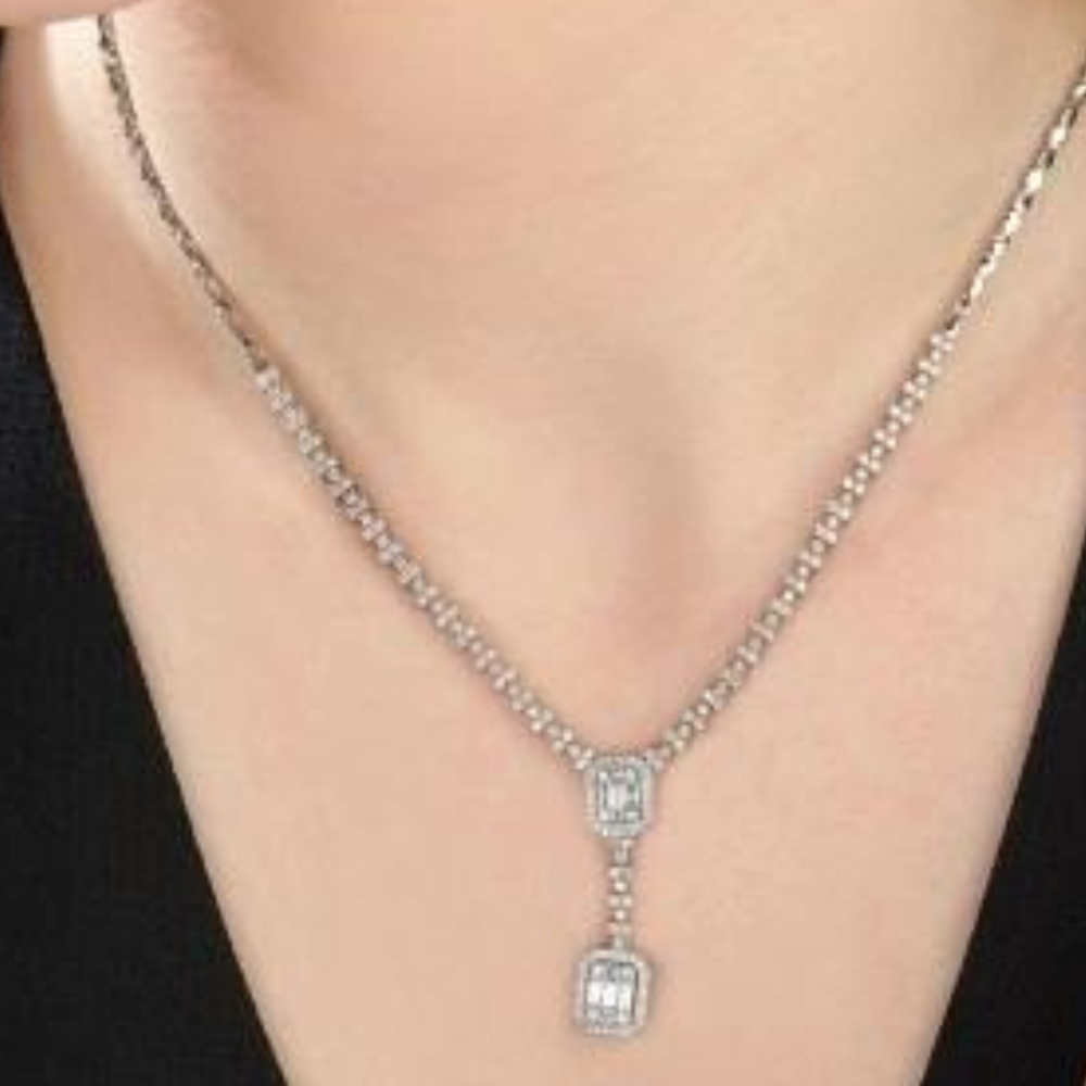 Necklace with 0.92 ct Baget Diamonds and 0.15 ct Round Diamonds