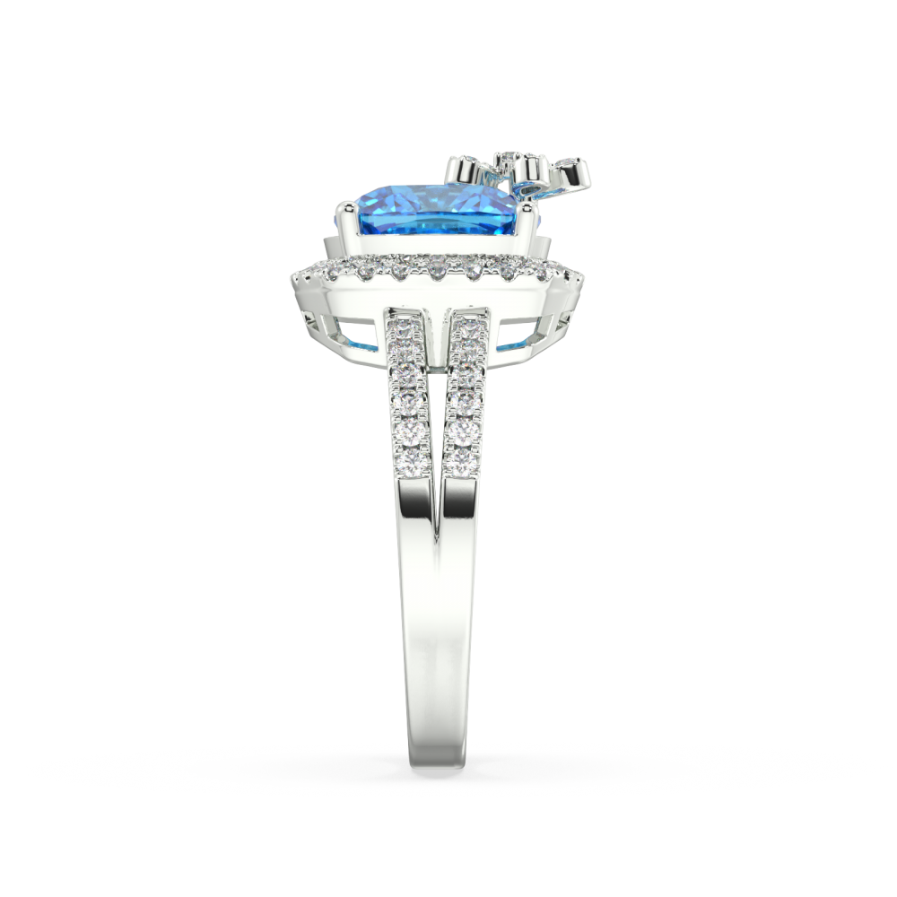 Ring with 5.19 ct Blue Topaz and 0.57 ct diamonds