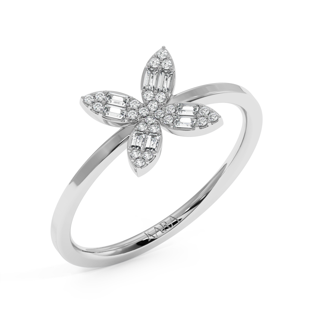 Ring with 0.09 ct Baget Diamonds and 0.04 ct round diamonds