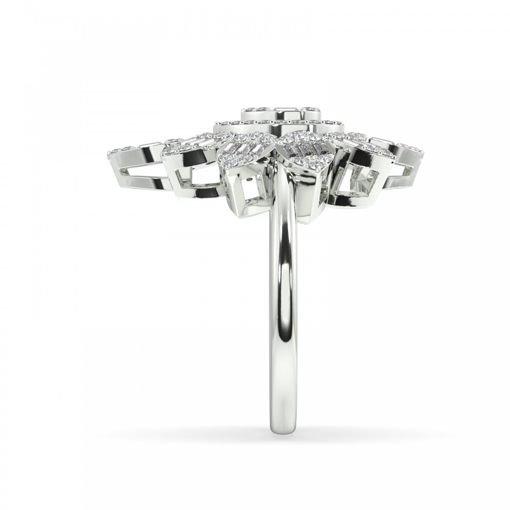 Ring with 0.45 ct Baget Diamonds and 0.42 ct round cut diamonds