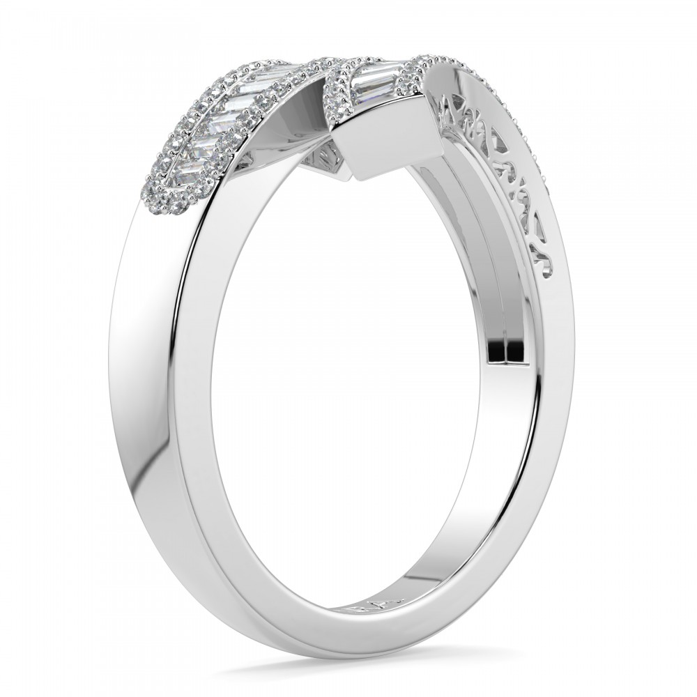 Ring with 0.56 ct Baget Diamonds and 0.21 ct round diamonds