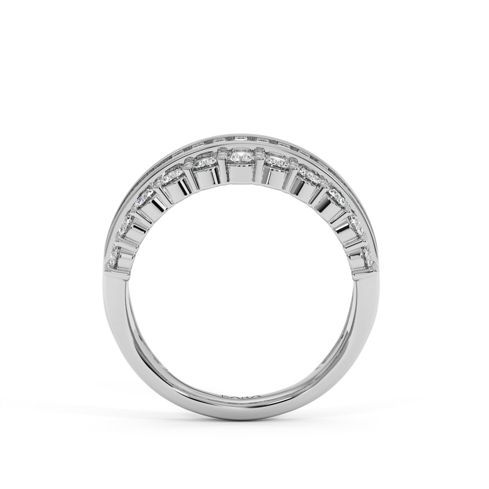 Ring with 0.72 ct Baget Diamonds and 1.16 ct side diamonds