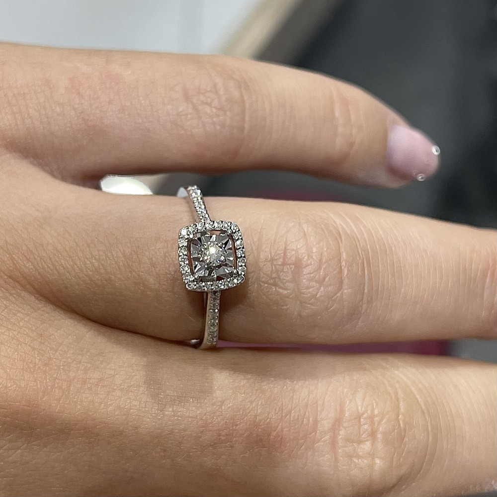 0.19 ct Diamond Ring
