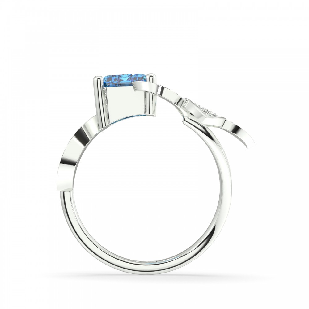 Ring with 0.42 ct Diamonds and 2.01 ct Blue Topaz