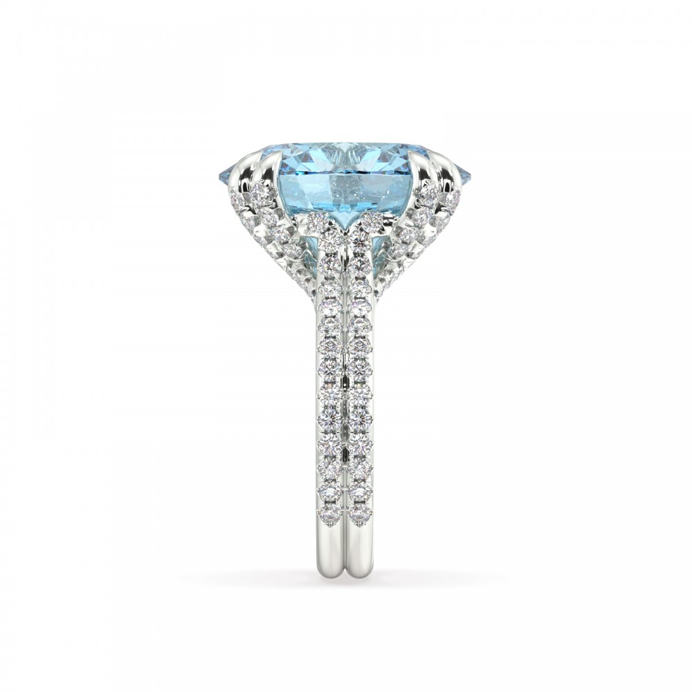 Ring with Diamonds of 0.86 ct and Aquamarine of 11.22 ct