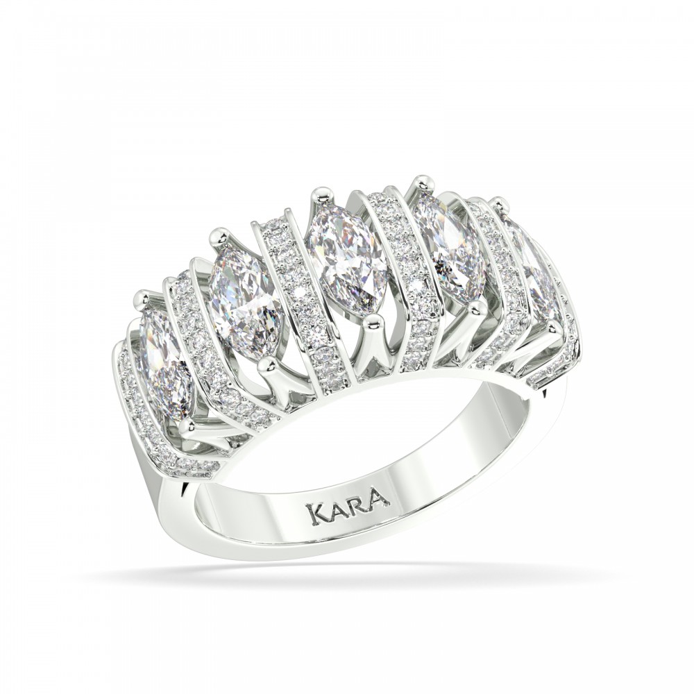 Ring with 1.21 ct Marquise diamonds and 0.23 ct round diamonds
