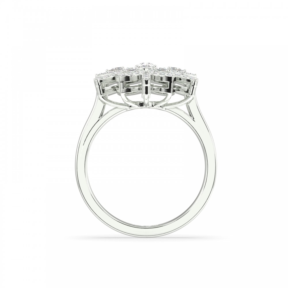 Ring with 0.35 ct Pear diamonds and 0.39 ct round diamonds