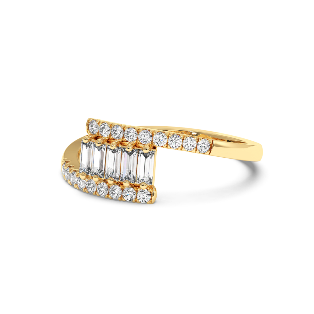 Ring with 0.26 ct Baget Diamonds and 0.13 ct Round Diamonds