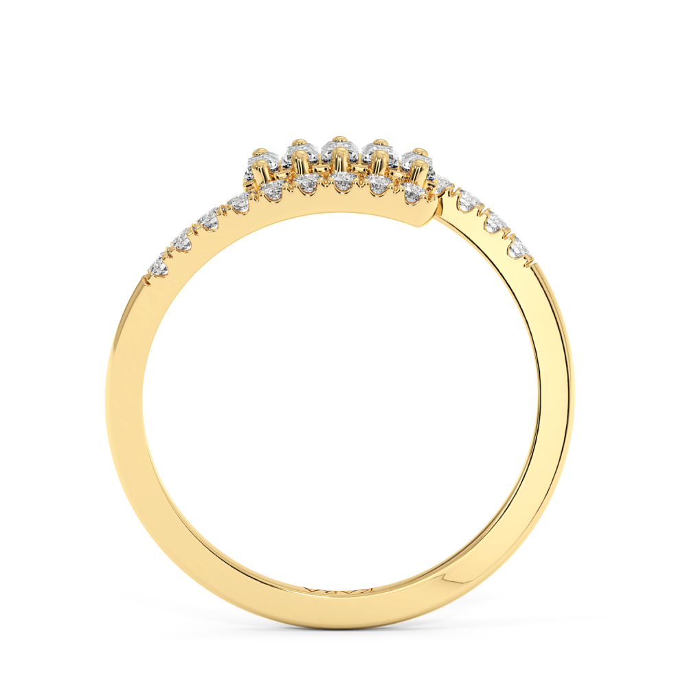 Ring with 0.26 ct Baget Diamonds and 0.13 ct Round Diamonds