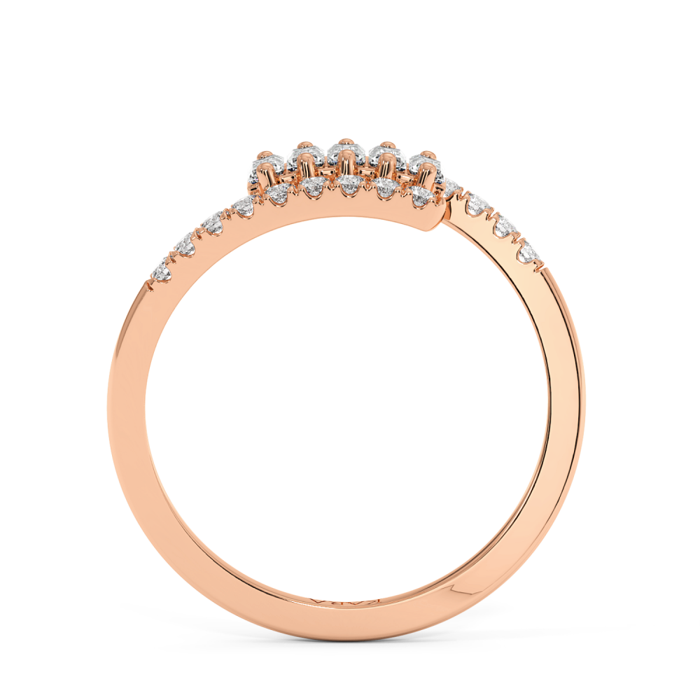 Ring with 0.26 ct Baget Diamonds and 0.13 ct Round Diamonds