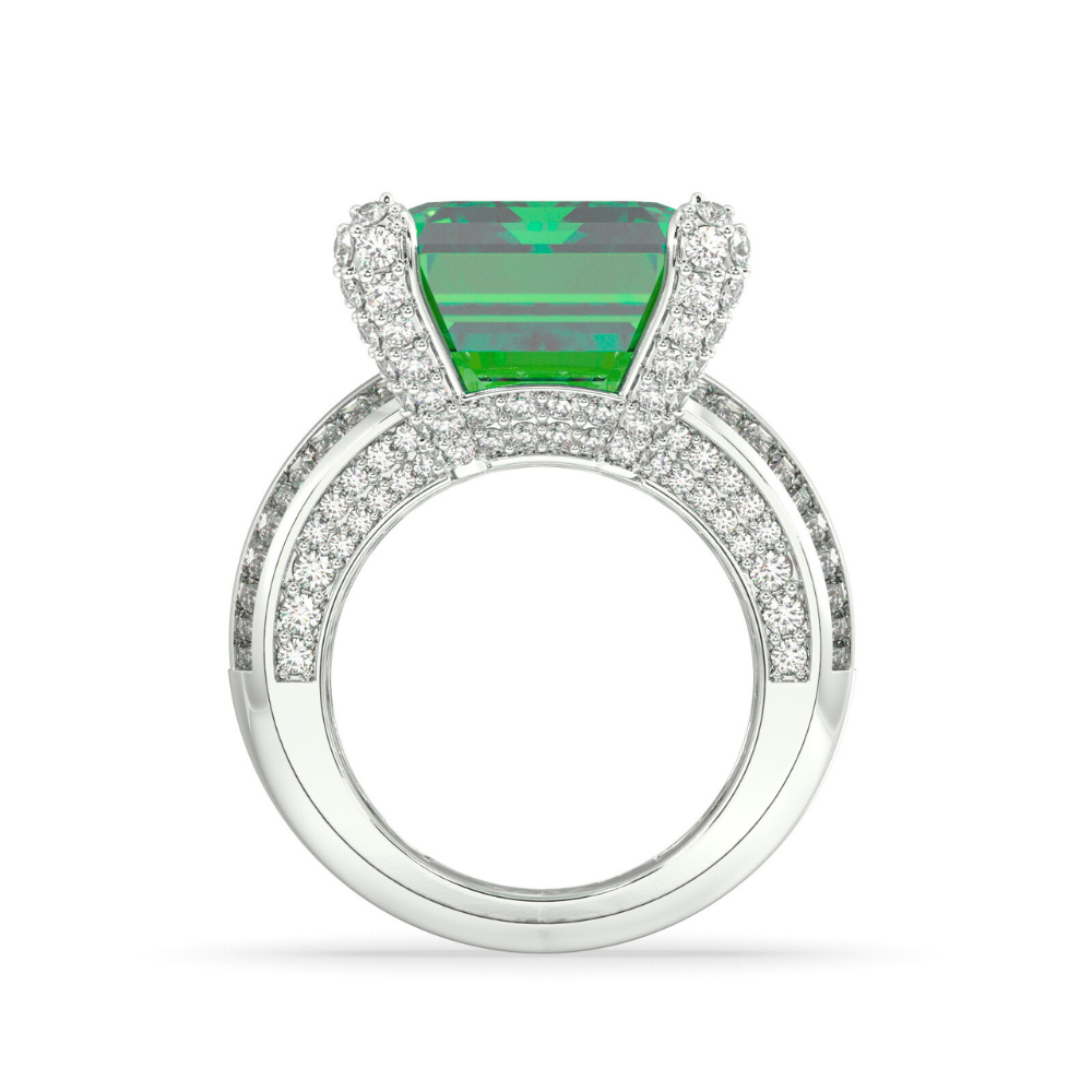 Ring with 1.36 ct Round Diamonds, 0.94 ct Baget Diamonds and 20.5 ct Green Citrine