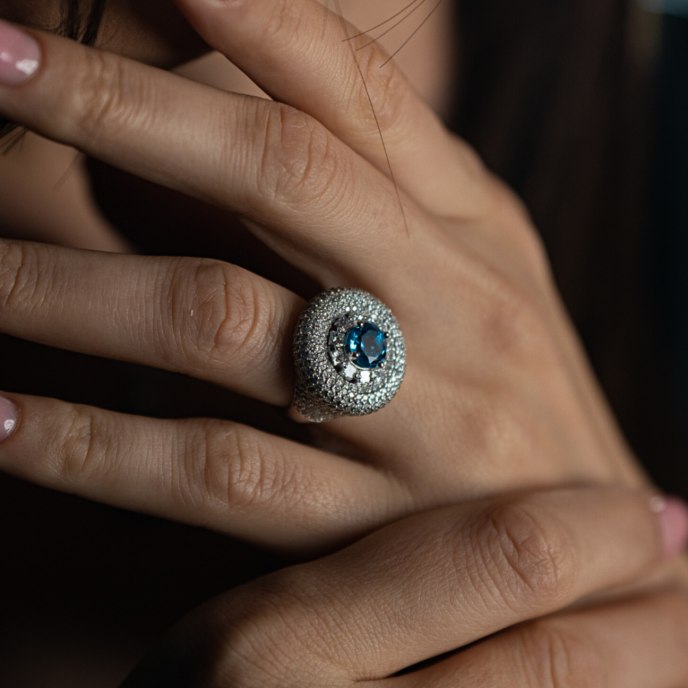 Ring with 2.22 ct Diamonds and 1.70 ct Blue-Topaz