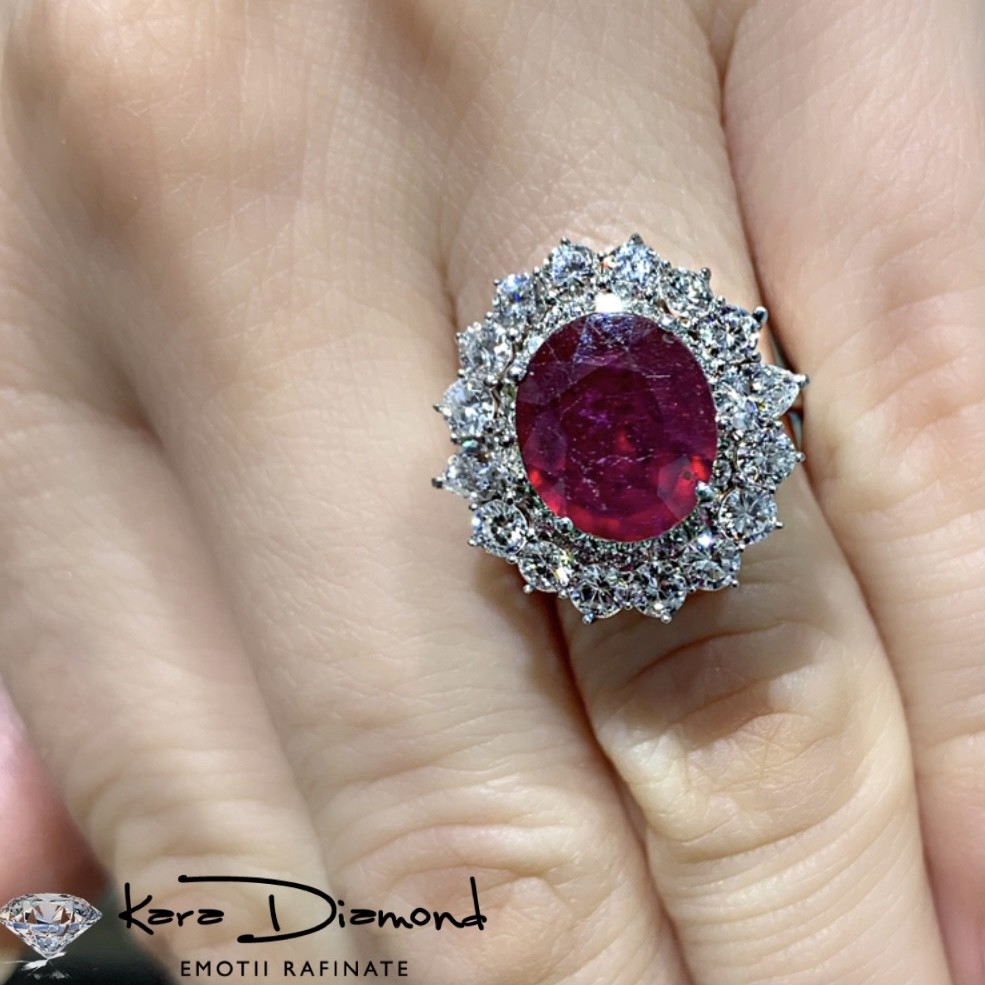 Ring with 1.55 ct. Diamonds and 3.68 ct. Ruby