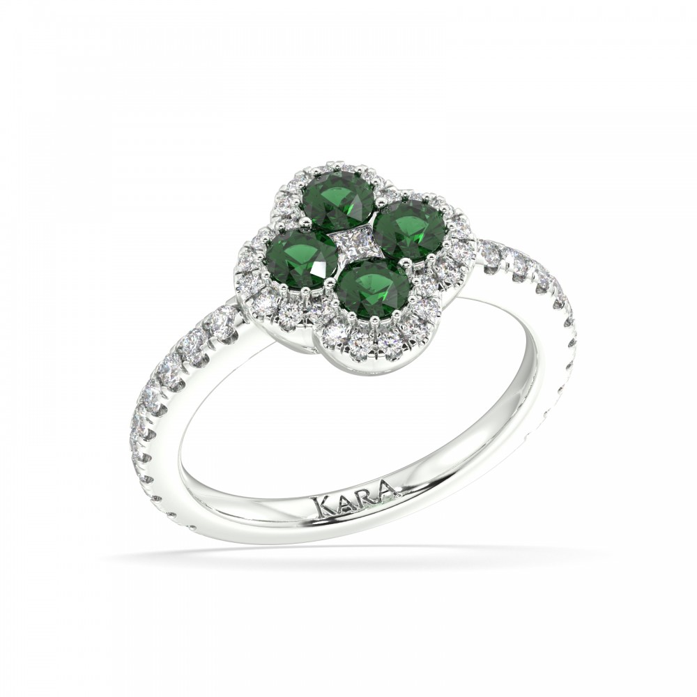 Ring with 0.54ct emeralds and 0.54ct diamonds