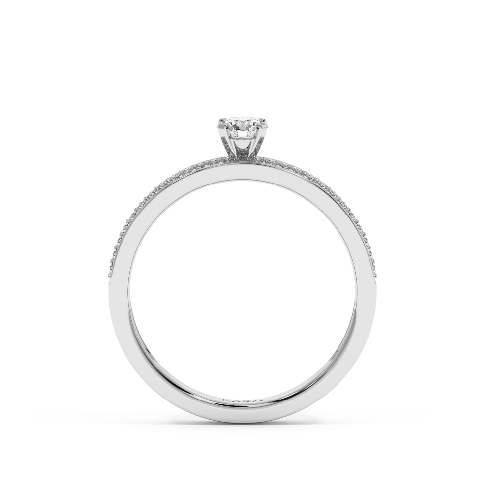 Engagement ring with central diamond of 0.22 ct and side diamonds of 0.25 ct