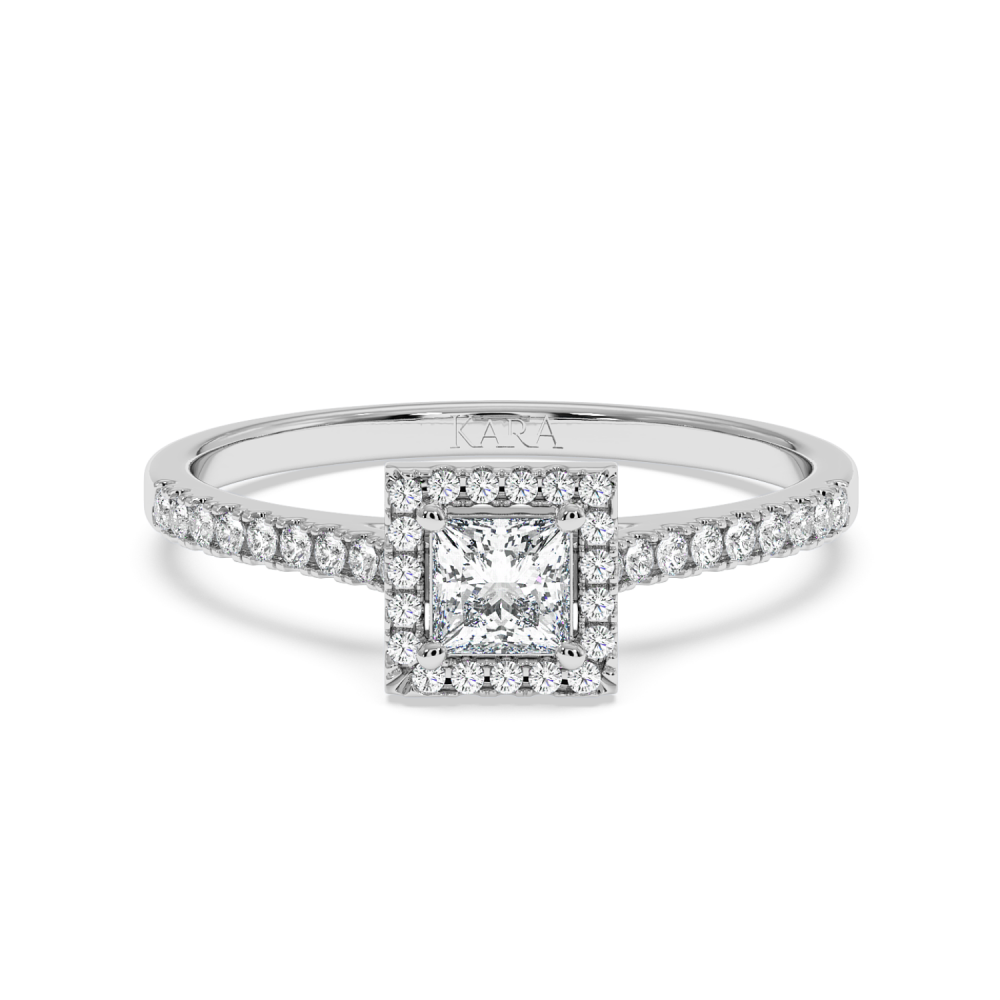 Engagement ring with central diamond of 0.22 ct and side diamonds of 0.27 ct