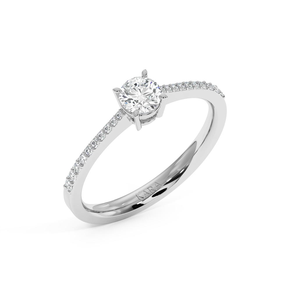 Engagement ring with central diamond of 0.30 ct and side diamonds of 0.09 ct