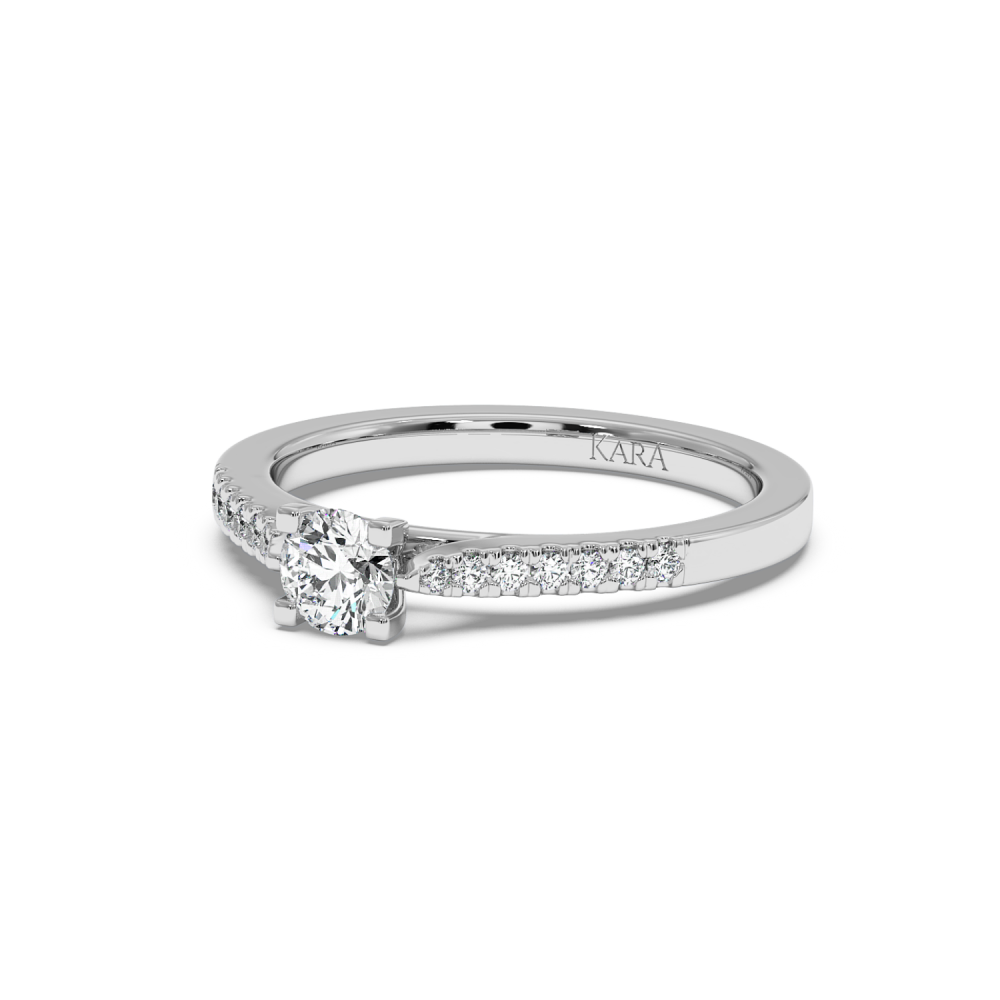 Engagement ring with 0.30 ct center diamond and 0.10 ct side diamonds