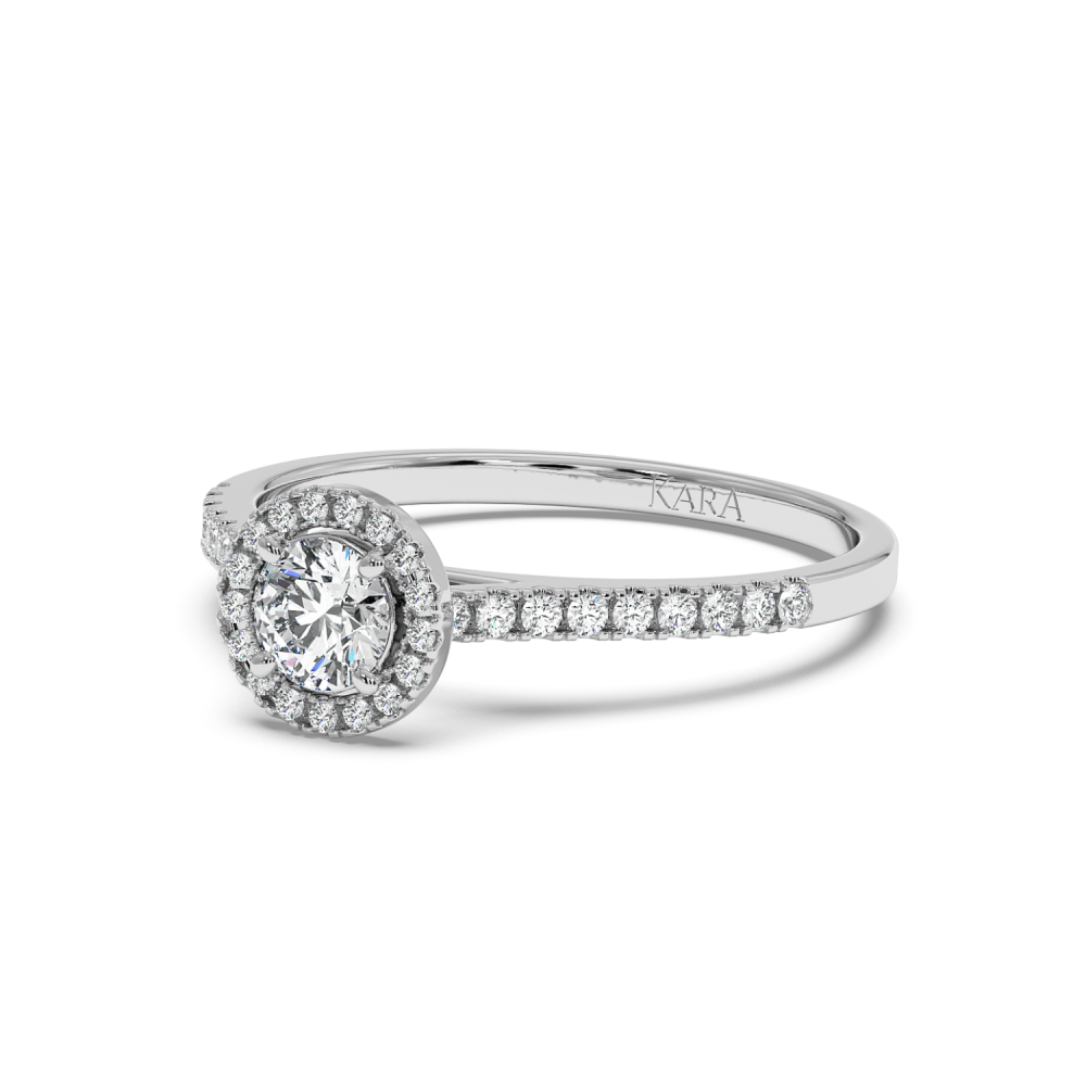 Engagement ring with 0.30 ct central diamond and 0.17 ct side diamonds