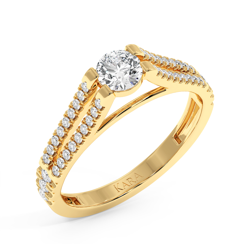 Engagement ring with central diamond of 0.29 ct and side diamonds of 0.27 ct