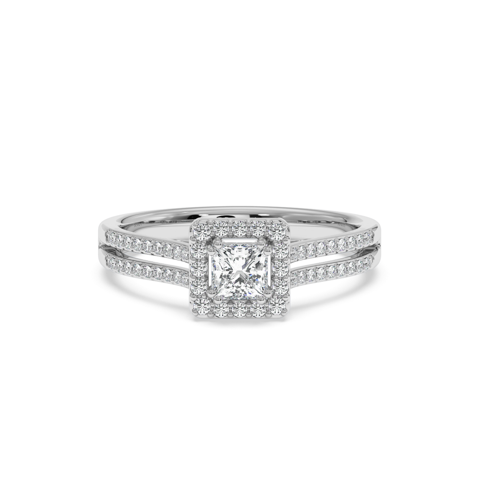 Engagement ring with central diamond of 0.38 ct and side diamonds of 0.26 ct