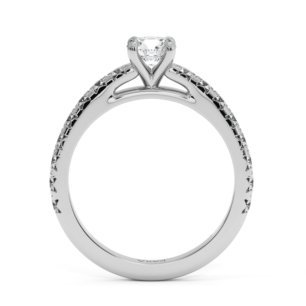 Engagement ring with central diamond of 0.53 ct and side diamonds of 0.64 ct