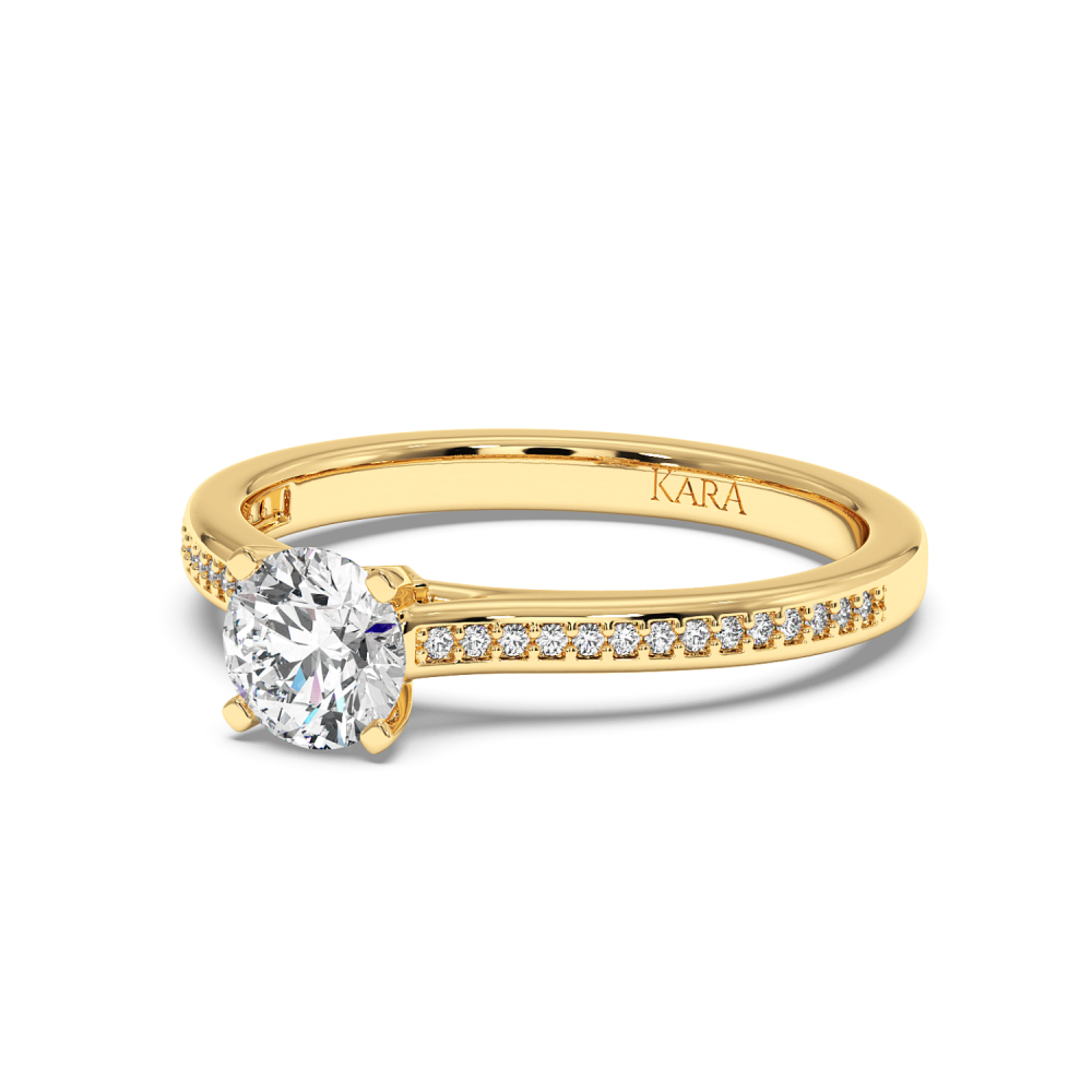 Engagement ring with central diamond of 0.66 ct and side diamonds of 0.08 ct