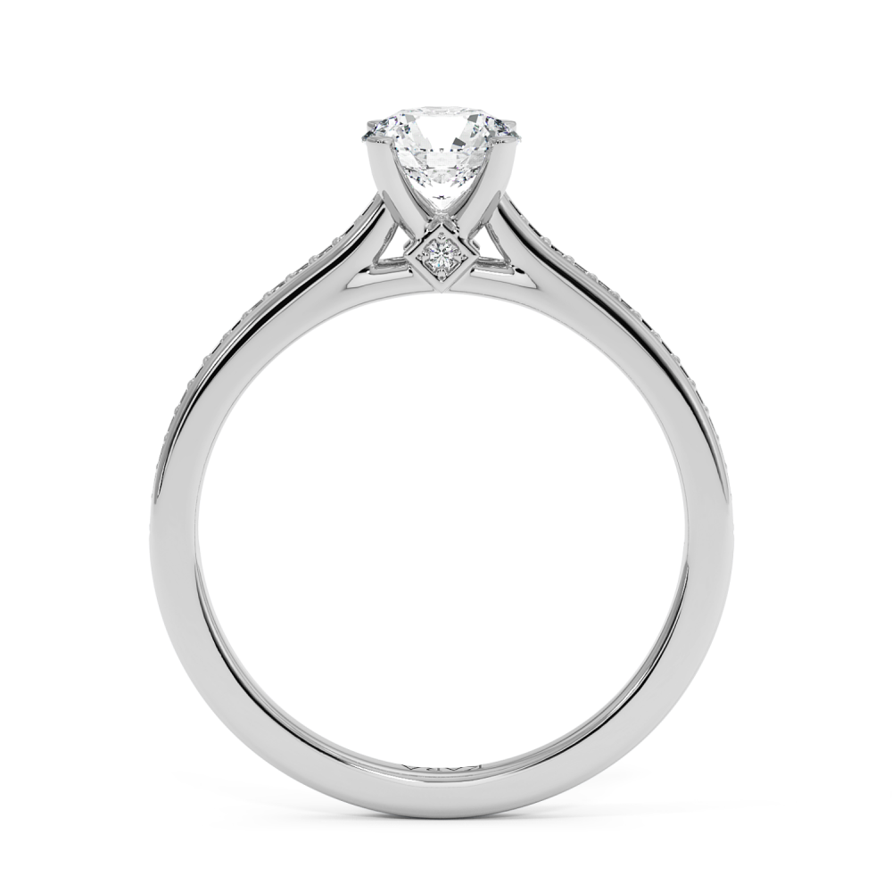 Engagement ring with central diamond of 0.66 ct and side diamonds of 0.08 ct