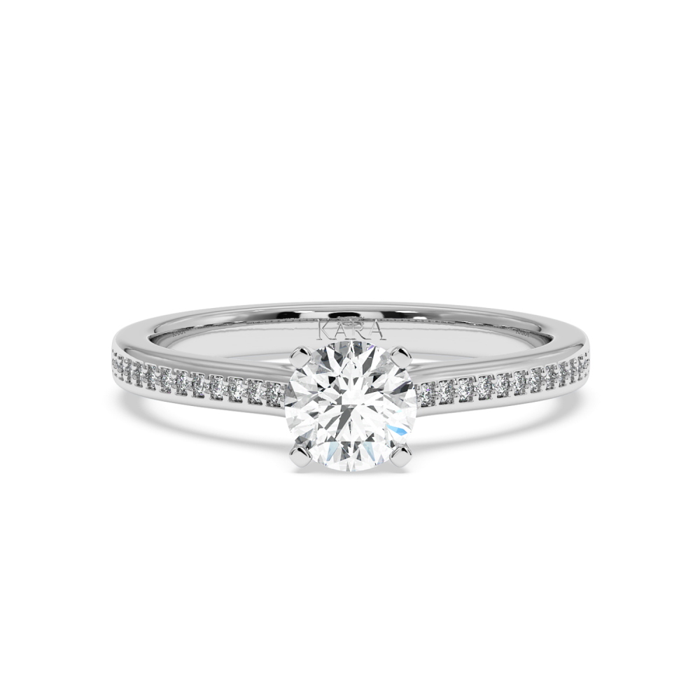 Engagement ring with central diamond of 0.66 ct and side diamonds of 0.08 ct