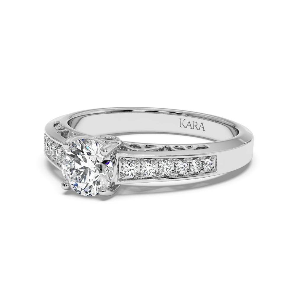 Engagement ring with central diamond of 0.80 ct and side diamonds of 0.20 ct