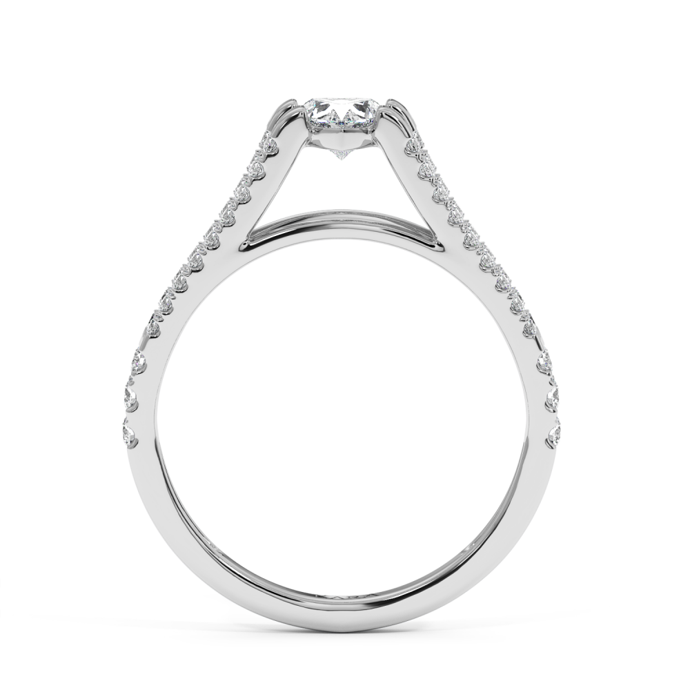 Engagement ring with Heart diamond of 0.29 ct and side diamonds of 0.27 ct
