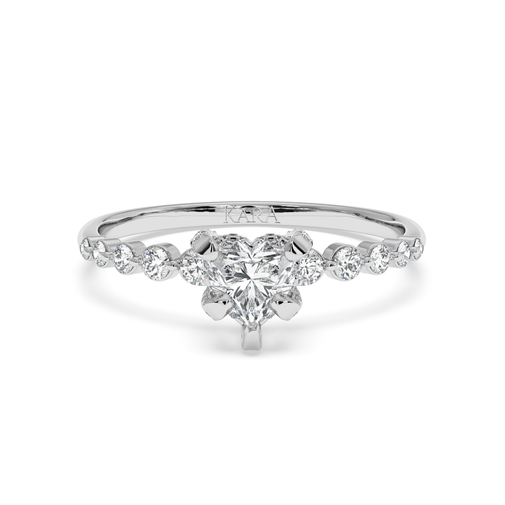 Engagement ring with Heart diamond of 0.30 ct and side diamonds of 0.27 ct