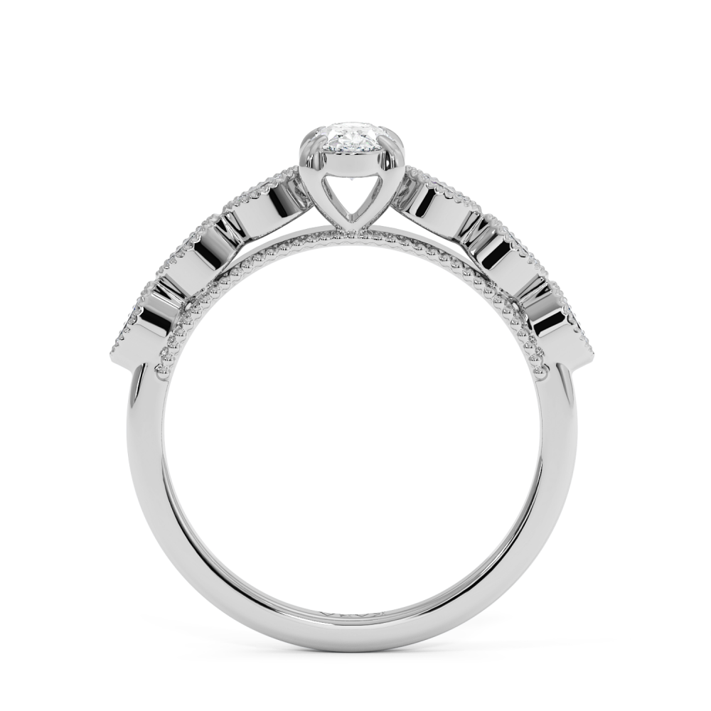 Engagement ring with 0.30 ct Oval diamond and 0.13 ct side diamonds