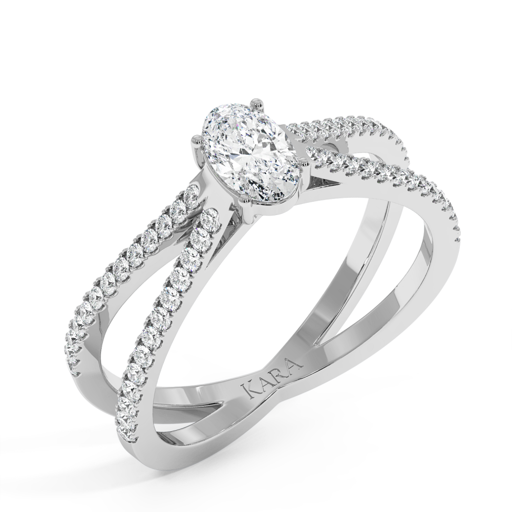 Engagement ring with 0.30 ct Oval diamond and 0.37 ct side diamonds