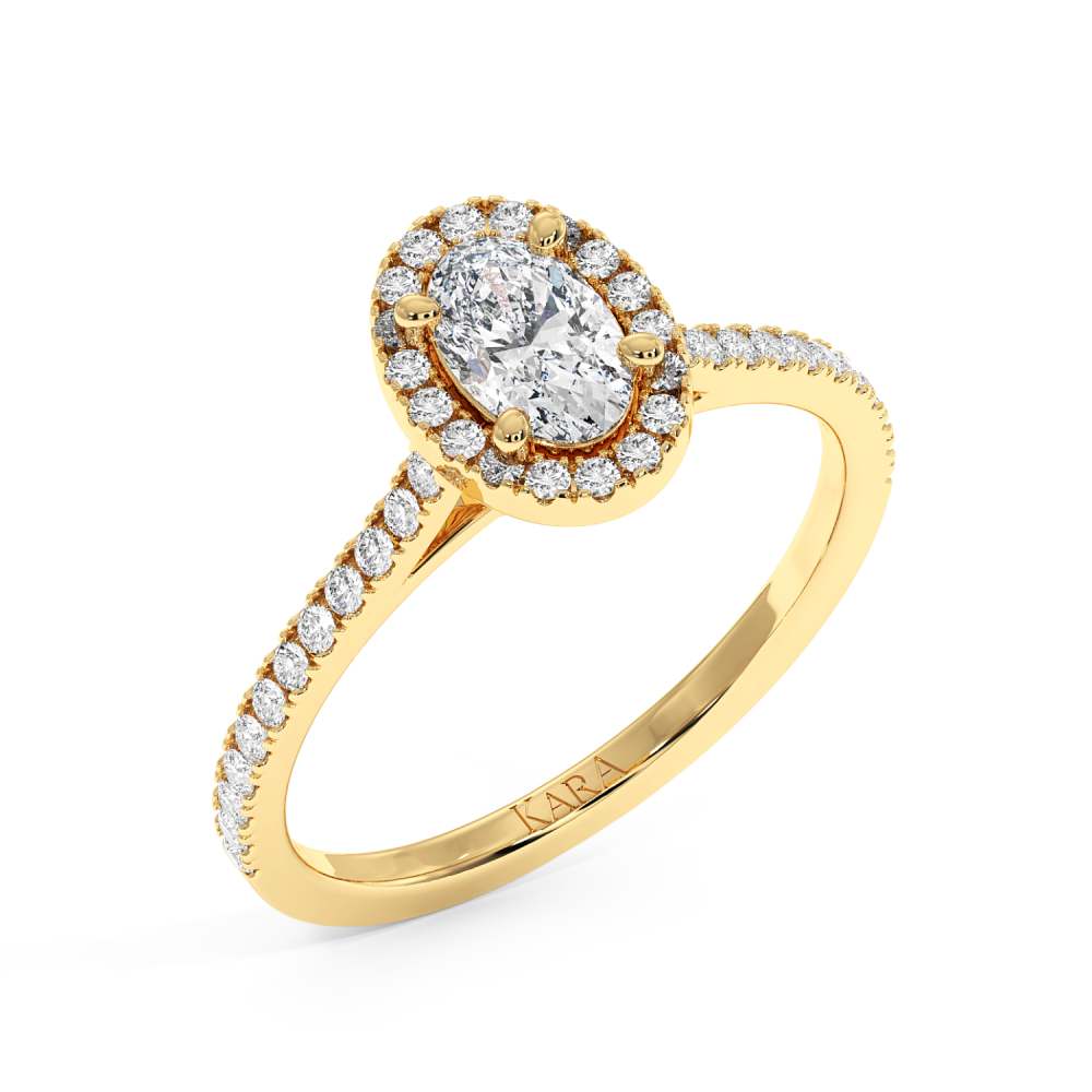 Engagement ring with 0.30 ct Oval diamond and 0.23 ct side diamonds