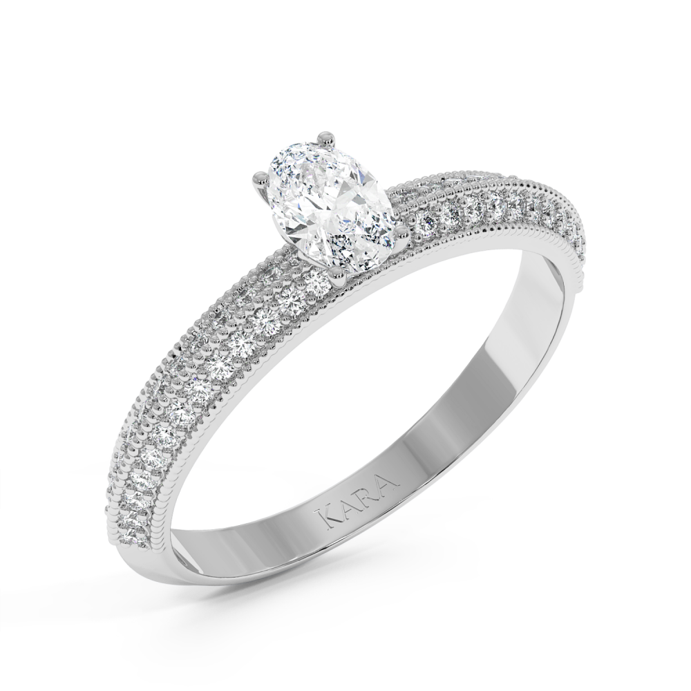 Engagement ring with 0.31 ct Oval diamond and 0.19 ct side diamonds