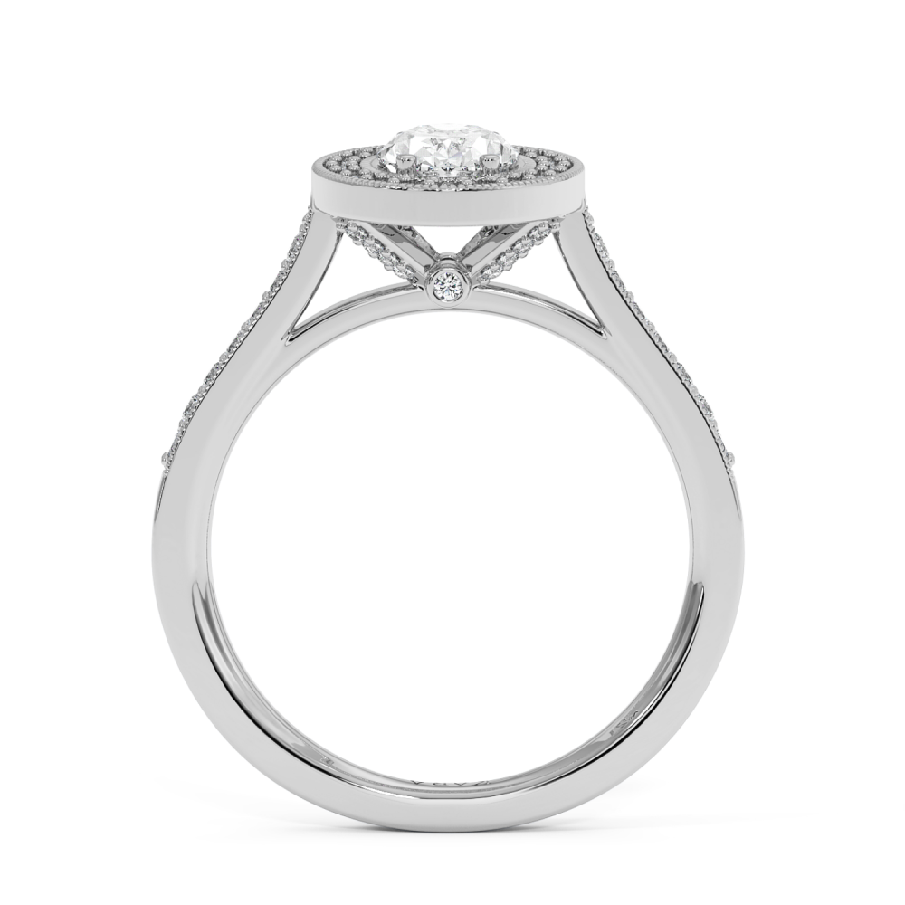 Engagement ring with 0.70 ct Oval diamond and 0.24 ct side diamonds