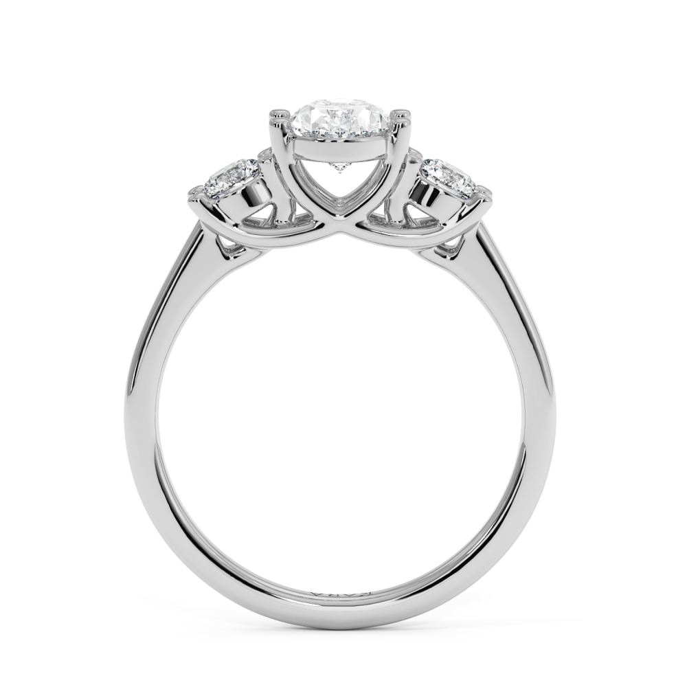 Engagement ring with 0.70 ct Oval diamond and 0.27 ct side diamonds