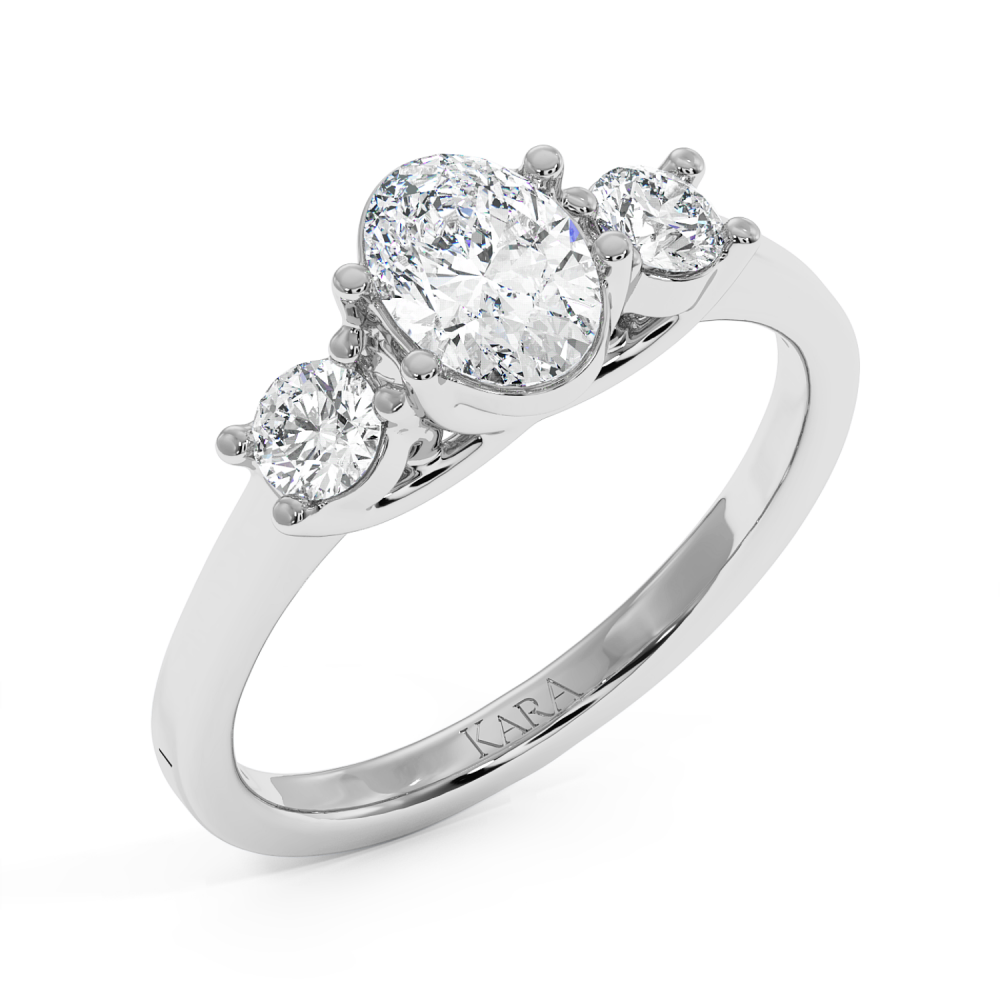 Engagement ring with 0.70 ct Oval diamond and 0.27 ct side diamonds