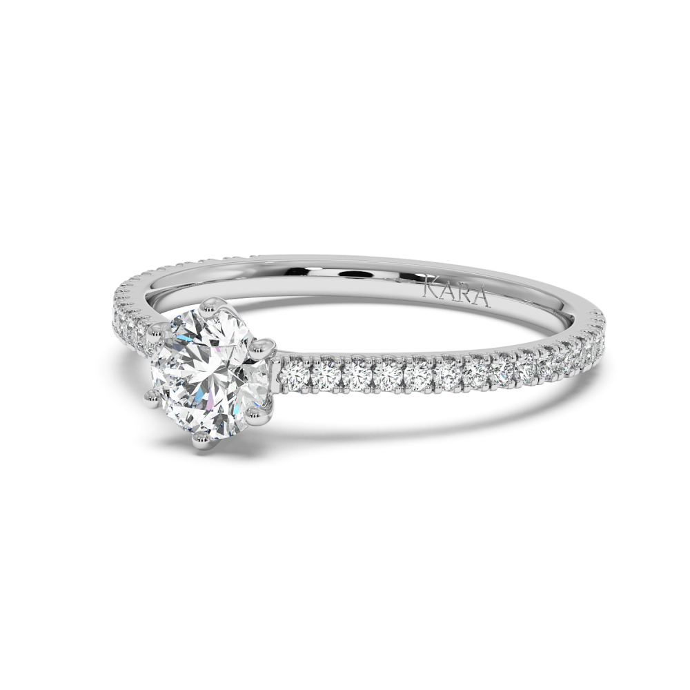 Engagement ring with central diamond of 0.20 ct and side diamonds of 0.19 ct
