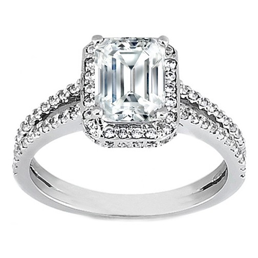 Engagement ring with 0.60 ct Emerald diamond and 0.25 ct side diamonds