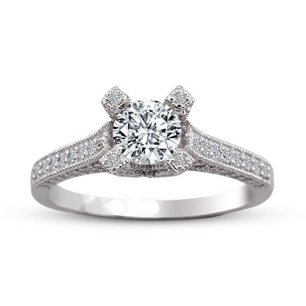 Engagement ring with 0.35 ct center t diamond and 0.40 ct side diamonds