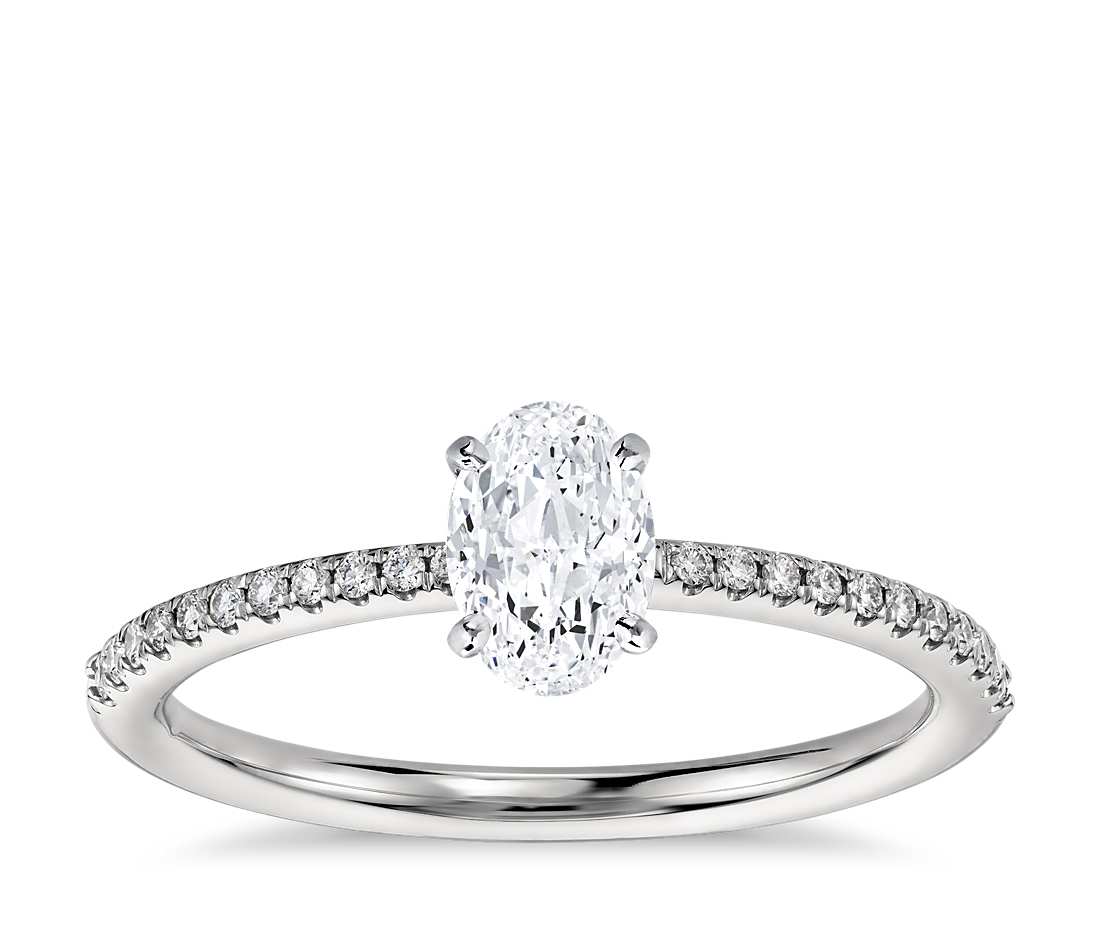 Engagement ring with central diamond of 0.70 ct and side diamonds of 0.30 ct