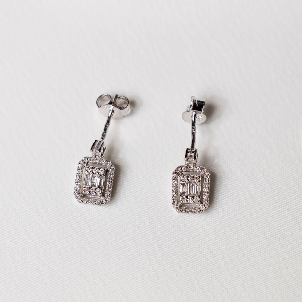 Jewelry Set with 0.25 ct Baget Diamonds and 0.98 ct round diamonds