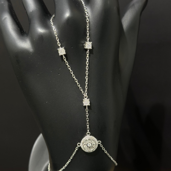 Bracelet with 0.10 ct Baget Diamonds and 0.41 ct round diamonds