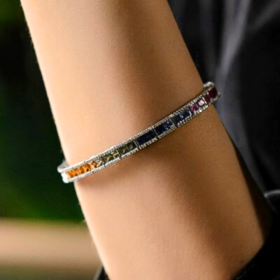 Bracelet with 1.19 ct diamonds and 10.49 ct sapphires